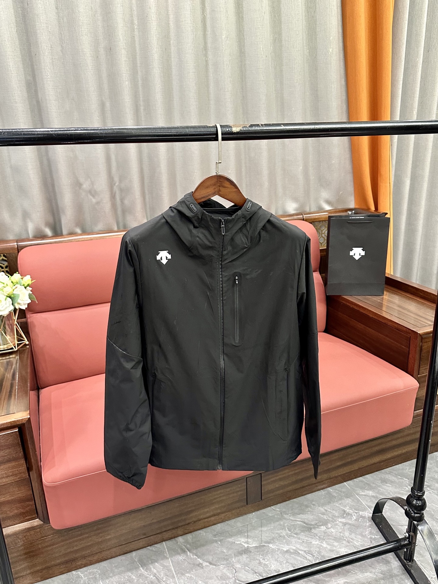 DESCENTE COATS model 06